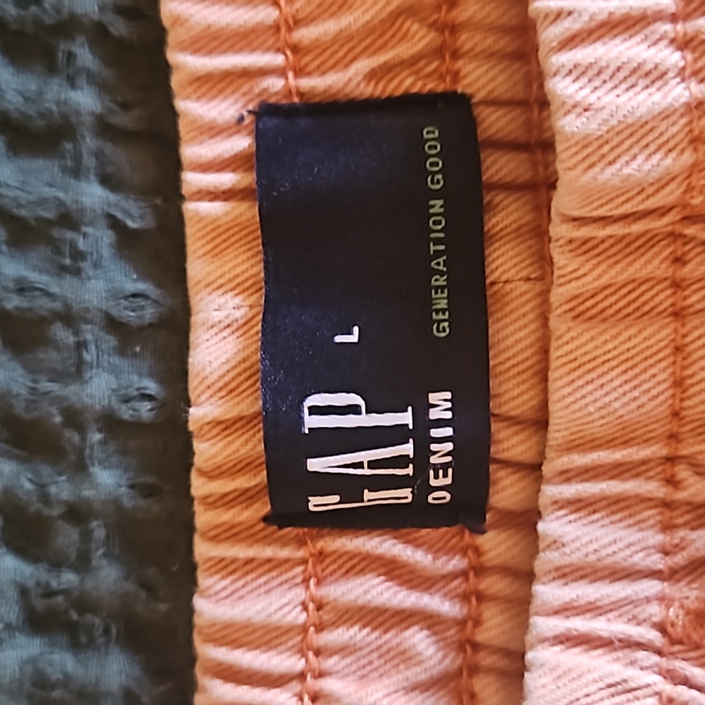 Shorts - Picture 2 of 2